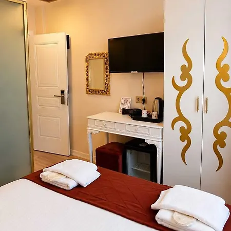 Boss To Taksim Hotel *