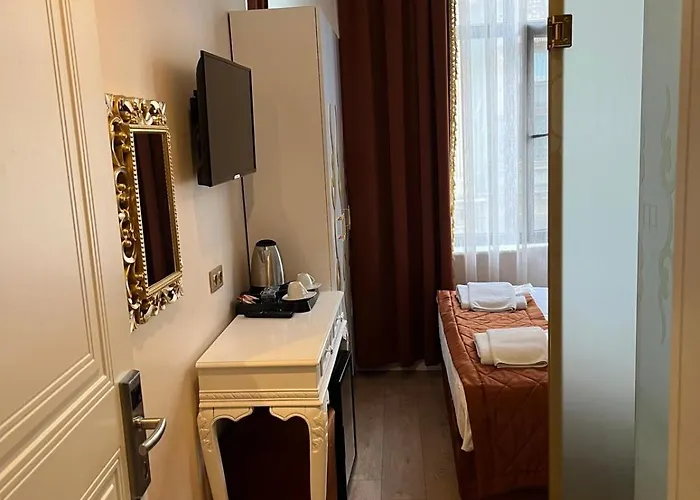 Boss To Taksim * Istanbul