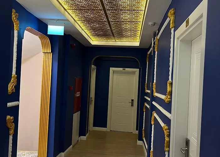 Hotel Boss To Taksim *