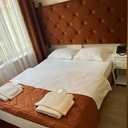 Boss To Taksim Estambul